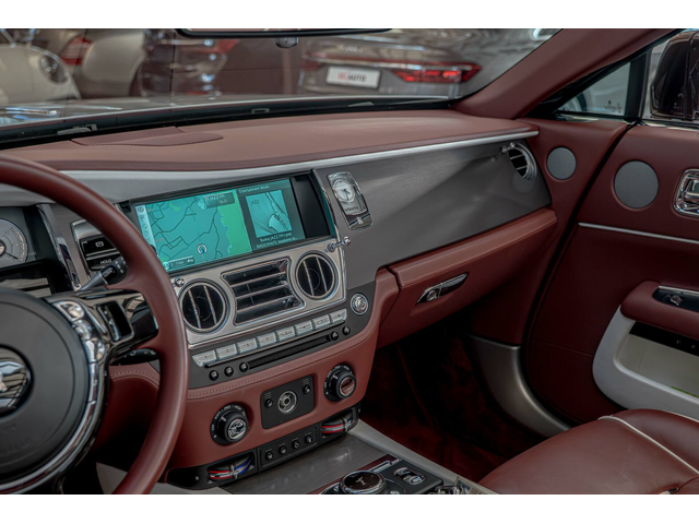 Rolls-Royce Dawn 6.6 V12/Two-Tone/Night Vision/Distronic/Lane Assist/ - автомобили, коли, обяви за нови и употребявани 11