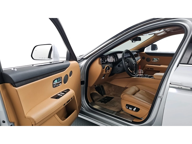 Rolls-Royce Ghost 6.7 EWB V12 - автомобили, коли, обяви за нови и употребявани 5