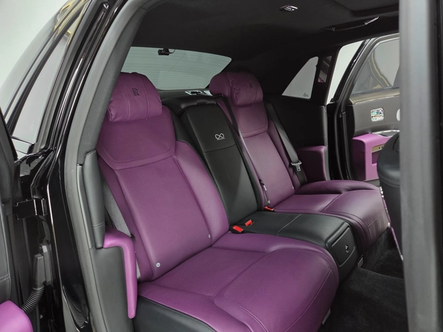 Rolls-Royce Ghost 6.6 V12 Black Badge - автомобили, коли, обяви за нови и употребявани 13
