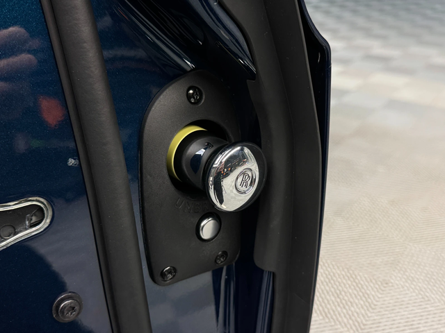 Rolls-Royce Phantom One of one l V12 l Full l TV - автомобили, коли, обяви за нови и употребявани 11