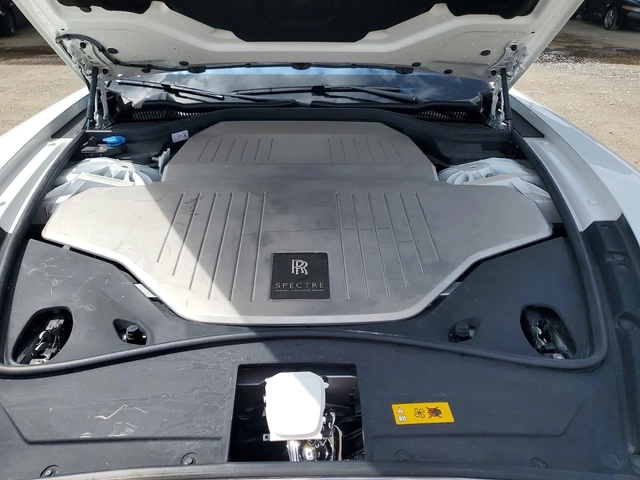 Rolls-Royce Spectre - автомобили, коли, обяви за нови и употребявани 10