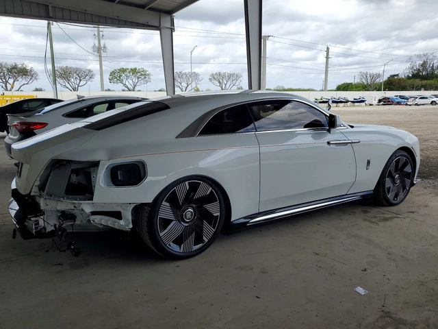 Rolls-Royce Spectre - автомобили, коли, обяви за нови и употребявани 2