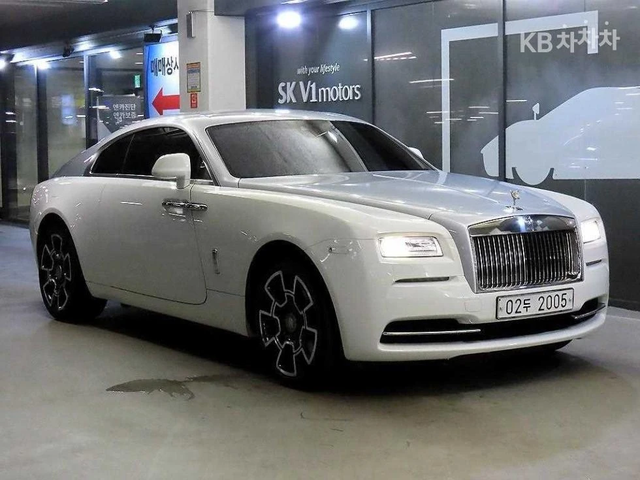 Rolls-Royce Wraith 6.6 V12 ФИНАНСИРАНЕ - автомобили, коли, обяви за нови и употребявани 0