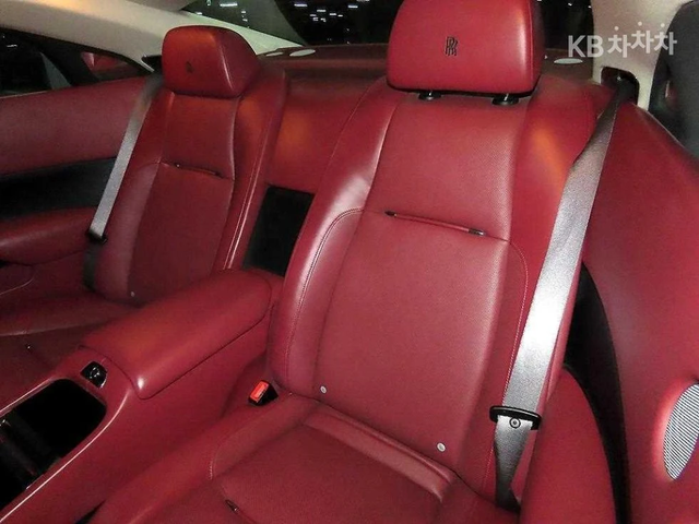 Rolls-Royce Wraith 6.6 V12 ФИНАНСИРАНЕ - автомобили, коли, обяви за нови и употребявани 14