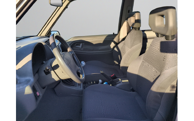 Santana 300 - автомобили, коли, обяви за нови и употребявани 7