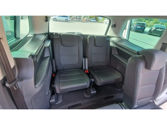 Seat Alhambra ЛИЗИНГ - автомобили, коли, обяви за нови и употребявани 12