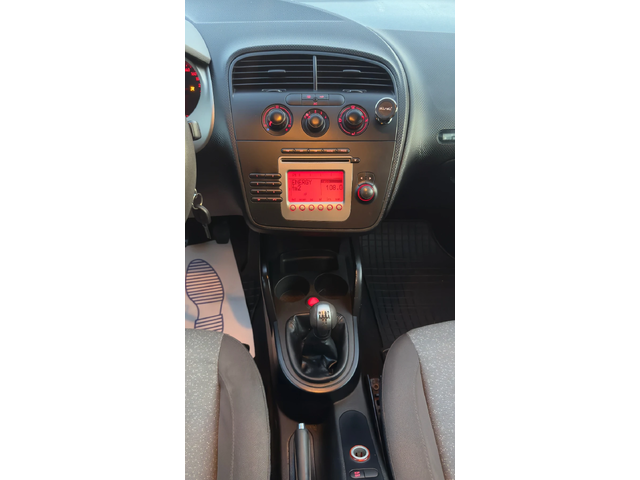 Seat Altea КЛИМАТИК - автомобили, коли, обяви за нови и употребявани 11