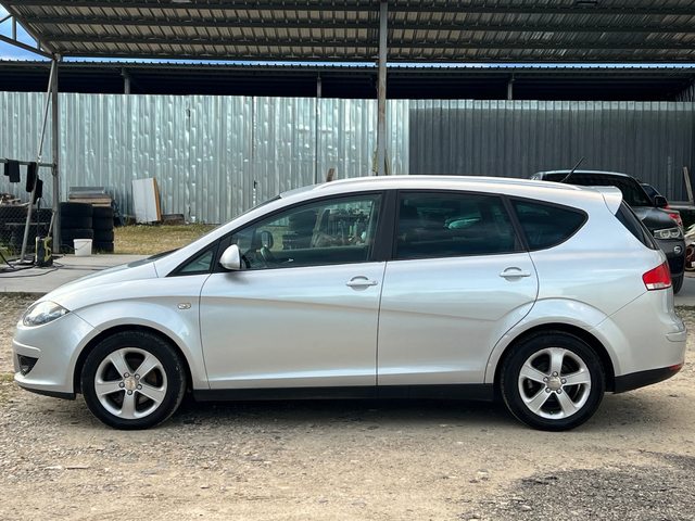 Seat Altea XL 1.9TDI-105к.с./ Автопилот/Мулти-волан/ ИТАЛИЯ - автомобили, коли, обяви за нови и употребявани 7