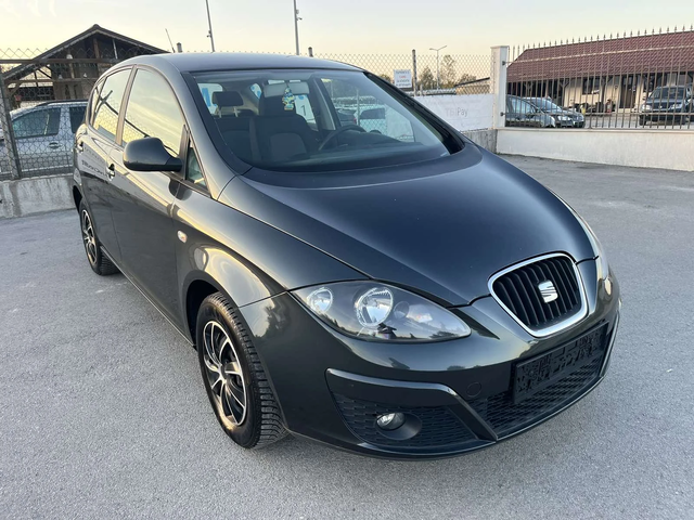 Seat Altea 1.4I 86кс  СТАРИЯ МОТОР 130 000км КЛИМАТИК - автомобили, коли, обяви за нови и употребявани 2