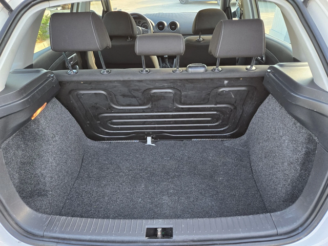 Seat Ibiza 1.4i-86kc= 163.000км= АВТОПИЛОТ= КЛИМАТРОНИК - автомобили, коли, обяви за нови и употребявани 8