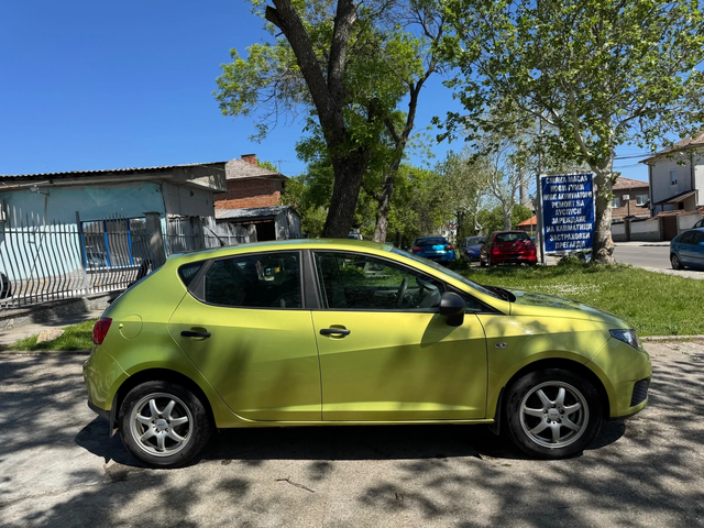 Seat Ibiza 1.2 BENZIN AUSTRIA - автомобили, коли, обяви за нови и употребявани 3