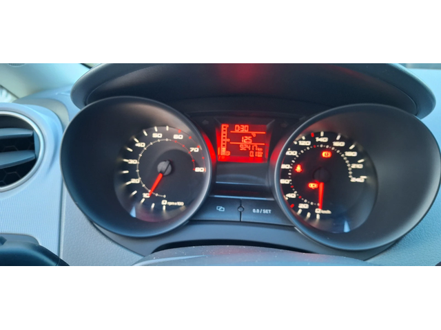 Seat Ibiza 1.2 Уникат 92000км - автомобили, коли, обяви за нови и употребявани 7