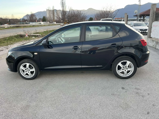 Seat Ibiza 1.2I 69кс. EURO 5 КЛИМАТИК - автомобили, коли, обяви за нови и употребявани 5