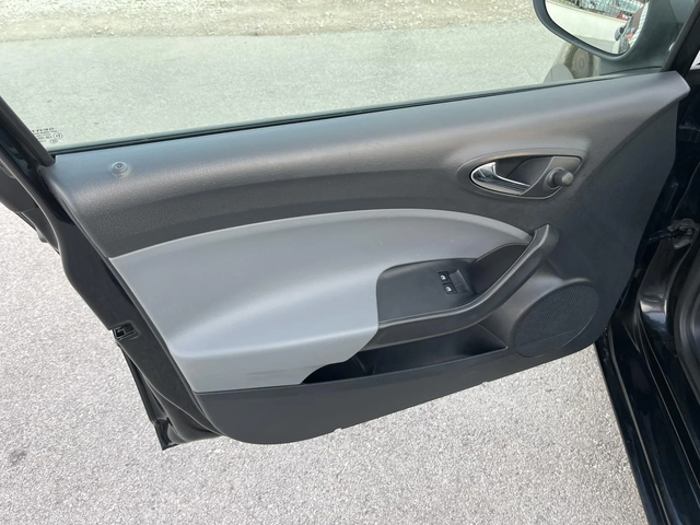 Seat Ibiza 1.2I 69кс. EURO 5 КЛИМАТИК - автомобили, коли, обяви за нови и употребявани 6