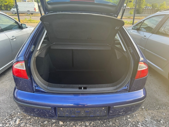 Seat Leon 1.4i - автомобили, коли, обяви за нови и употребявани 9