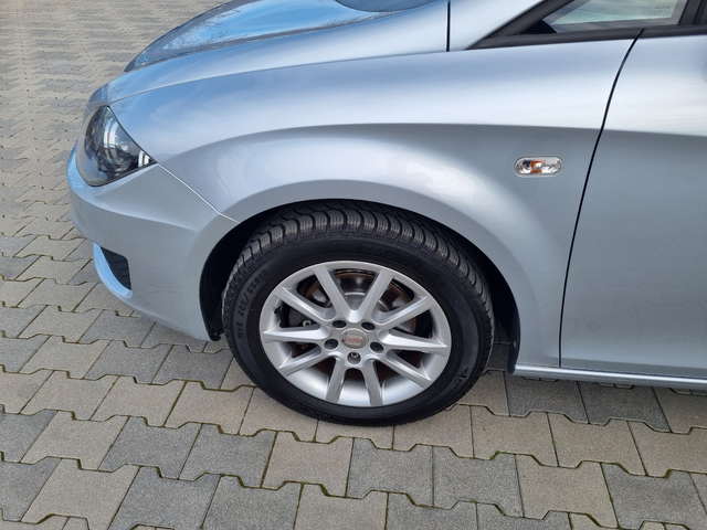 Seat Leon 1.6i-102кс ГАЗ 2010г. - автомобили, коли, обяви за нови и употребявани 3