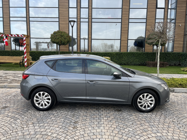 Seat Leon 1.6TDI 110к.с Automatic Navigation System - автомобили, коли, обяви за нови и употребявани 10