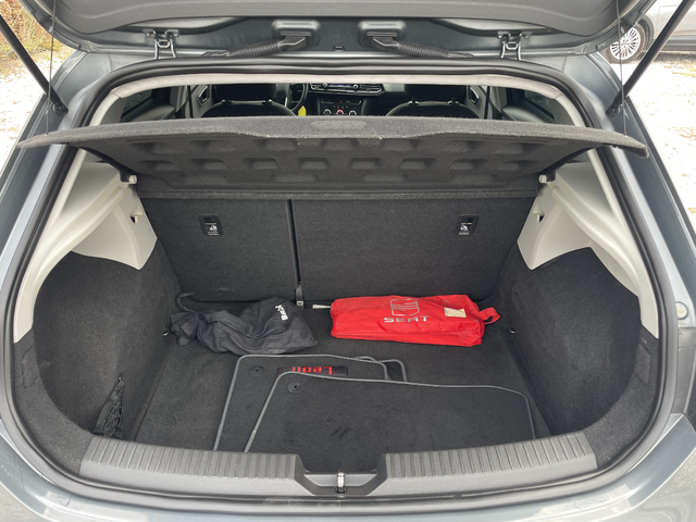 Seat Leon, 2014 г., 209000 км, 105 к.с. - автомобили, коли, обяви за нови и употребявани 9