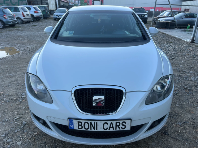 Seat Leon Facelift 1.6TDI- 105к.с./ Навигация/ Euro 5A - автомобили, коли, обяви за нови и употребявани 1