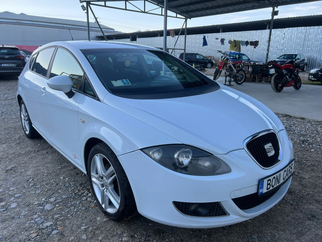 Seat Leon Facelift 1.6TDI- 105к.с./ Навигация/ Euro 5A - автомобили, коли, обяви за нови и употребявани 2