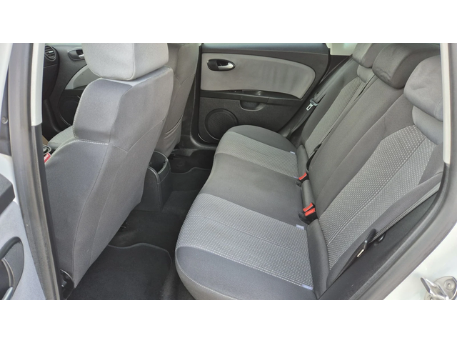 Seat Leon 1.6TDI 105к.с. - автомобили, коли, обяви за нови и употребявани 12
