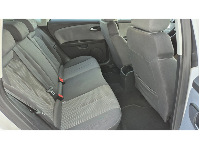 Seat Leon 1.6TDI 105к.с. - автомобили, коли, обяви за нови и употребявани 14