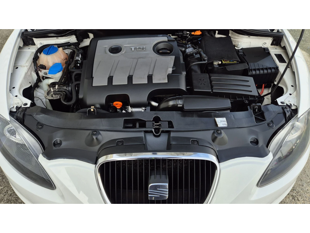 Seat Leon 1.6TDI 105к.с. - автомобили, коли, обяви за нови и употребявани 16