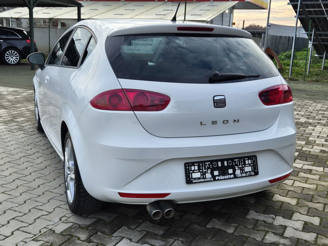 Seat Leon 1.6TDI 105к.с. - автомобили, коли, обяви за нови и употребявани 8
