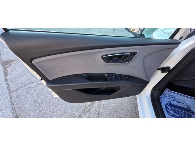 Seat Leon 1.6TDI 115k.c ITALIA EURO 6B - автомобили, коли, обяви за нови и употребявани 8