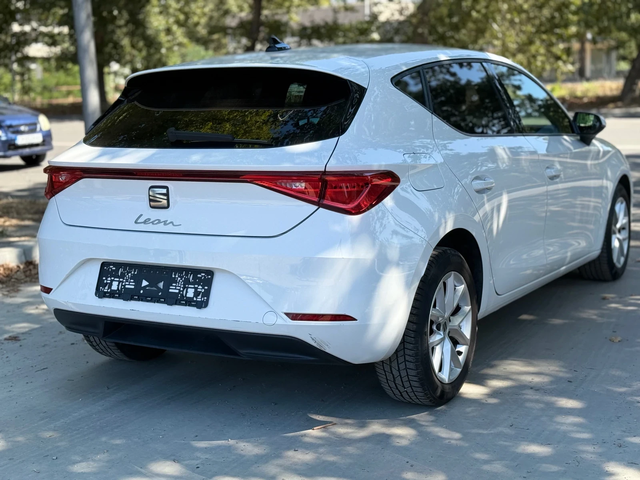 Seat Leon 2.0TDI EURO6* DIGITA* LineASSIST* АВТОПИЛОТ* Start - автомобили, коли, обяви за нови и употребявани 1