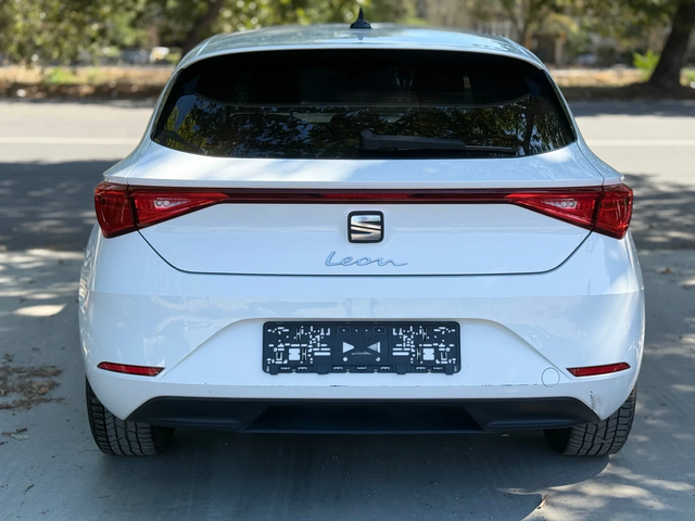 Seat Leon 2.0TDI EURO6* DIGITA* LineASSIST* АВТОПИЛОТ* Start - автомобили, коли, обяви за нови и употребявани 2