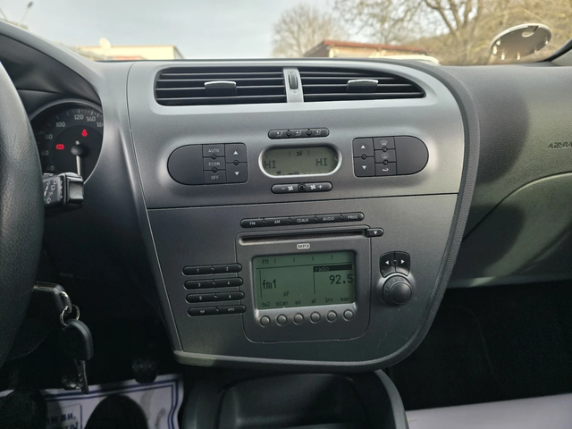 Seat Leon 1.9TDI 105к.с - автомобили, коли, обяви за нови и употребявани 15