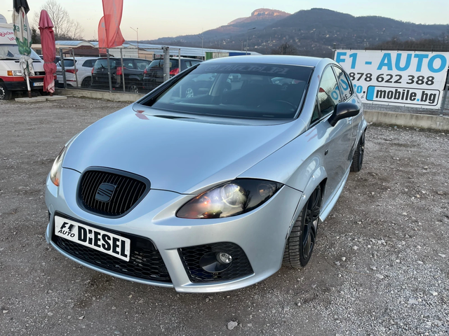 Seat Leon FR-2.0TDI-200k.s-NAVI-ITALIA - автомобили, коли, обяви за нови и употребявани 0