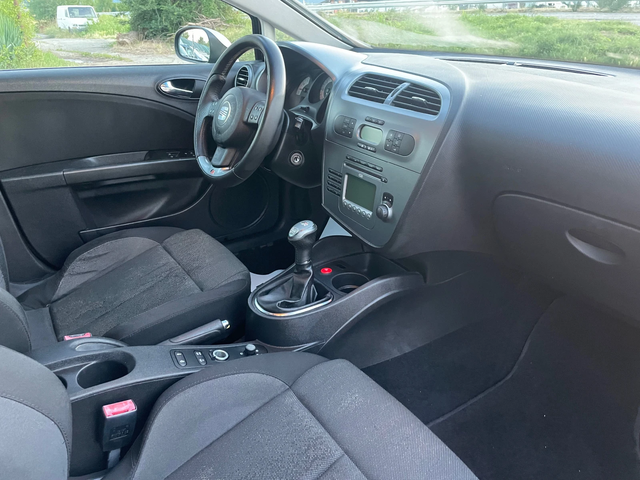Seat Leon FR-2.0TDI-170-ITALIA - автомобили, коли, обяви за нови и употребявани 4
