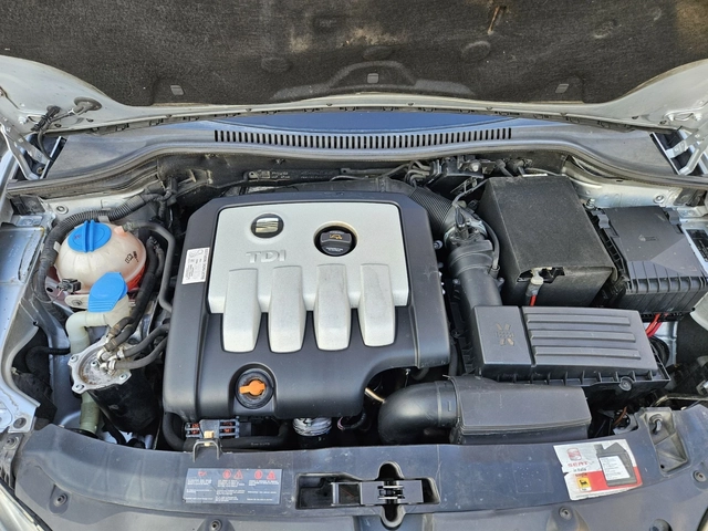 Seat Leon 2.0TDI-140кс= 6СКОРОСТИ= АВТОПИЛОТ= КЛИМАТРОНИК - автомобили, коли, обяви за нови и употребявани 15