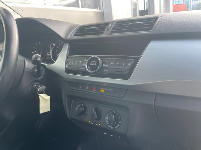 Skoda Fabia N1 Върнат от Лизинг Euro 6B - автомобили, коли, обяви за нови и употребявани 15