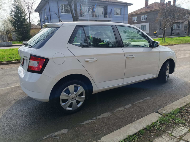 SKODA FABIA 2018г. - автомобили, коли, обяви за нови и употребявани 4