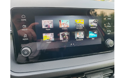 Skoda Fabia 1.0, 95к.с. 1640км. НОВ - автомобили, коли, обяви за нови и употребявани 11