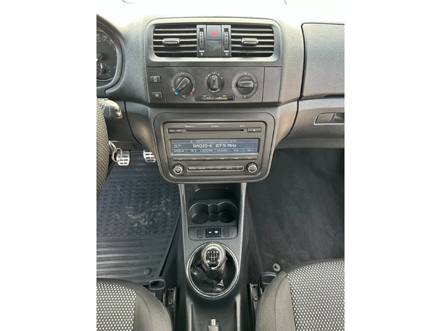 Skoda Fabia 1.2TSI 86kc FACE SCOUT - автомобили, коли, обяви за нови и употребявани 12