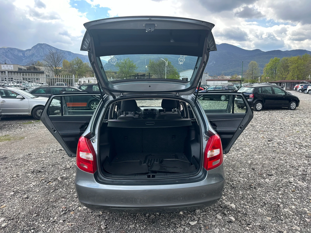 Skoda Fabia 1.2TSI 69kc EURO5b - автомобили, коли, обяви за нови и употребявани 14