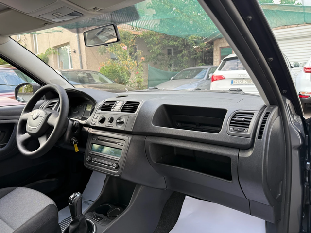 Skoda Fabia 1.2I FACELIFT - автомобили, коли, обяви за нови и употребявани 11