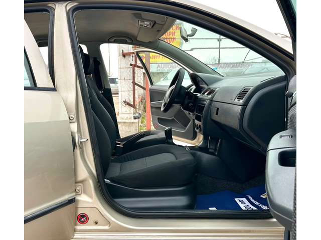 Skoda Fabia 1.4D 75HP - автомобили, коли, обяви за нови и употребявани 9