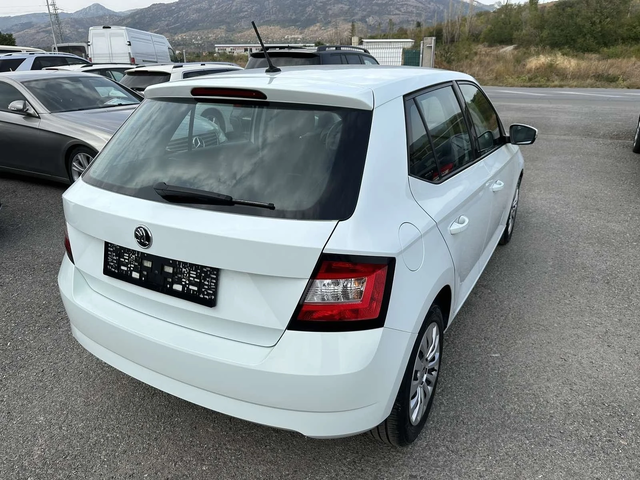 Skoda Fabia 1.4TDI* 90 к.с* КАТО НОВА!! - автомобили, коли, обяви за нови и употребявани 3