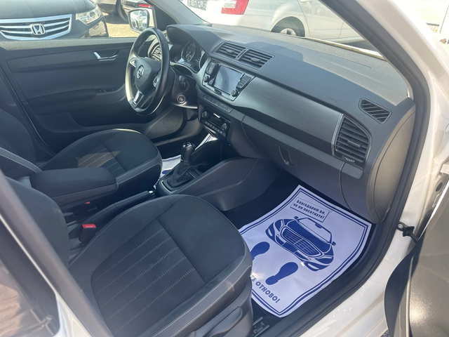 Skoda Fabia DSG* ECO* KEYLESS* LED* ПОДГРЕВ* КАТО НОВА - автомобили, коли, обяви за нови и употребявани 10