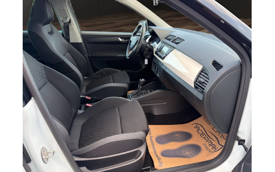 Skoda Fabia 1.4TDI DSG BICOLOR AMBITION - автомобили, коли, обяви за нови и употребявани 13