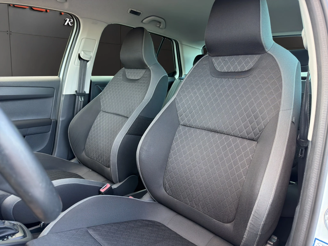 Skoda Fabia 1.4TDI DSG BICOLOR AMBITION - автомобили, коли, обяви за нови и употребявани 8