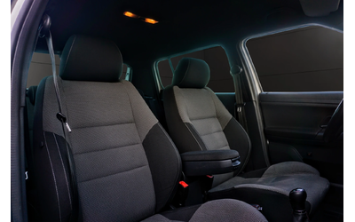 Skoda Fabia 1.6TDI BICOLOR MONTE CARLO - автомобили, коли, обяви за нови и употребявани 11