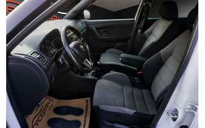 Skoda Fabia 1.6TDI BICOLOR MONTE CARLO - автомобили, коли, обяви за нови и употребявани 6