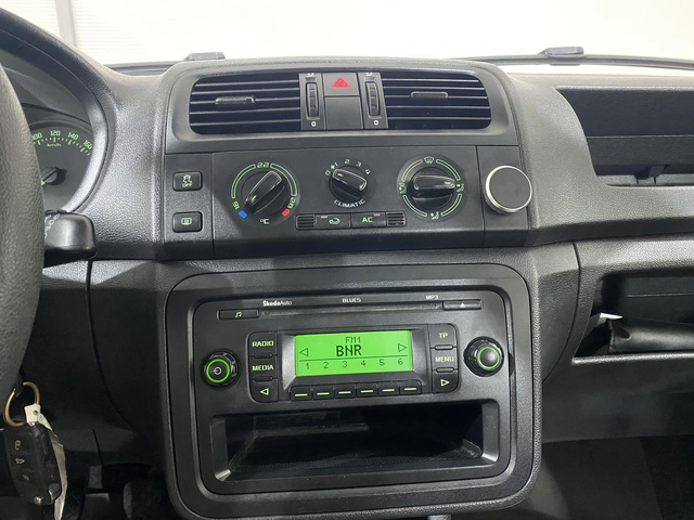 Skoda Fabia 1.6D - автомобили, коли, обяви за нови и употребявани 9