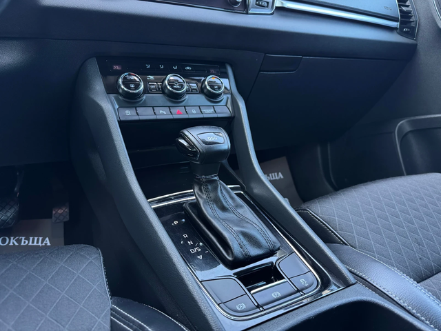 Skoda Karoq 1.6TDI-AUT-FULL LED-CAMERA-KEYLESS-AMBIENT-TOP - автомобили, коли, обяви за нови и употребявани 12